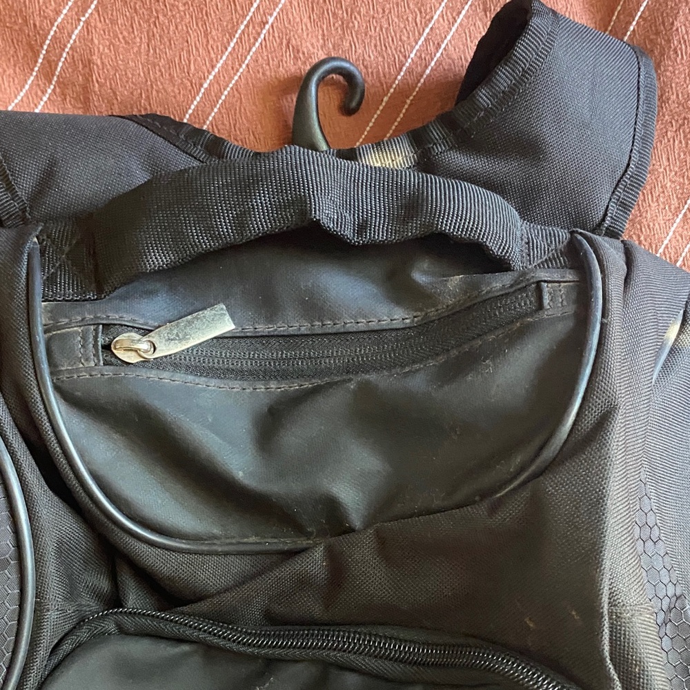 Easton Black Baseball Bag - Picture 4 of 6